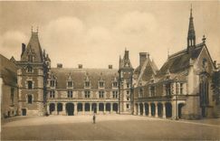 CPA Blois Ail Louis XII la Facade interieur