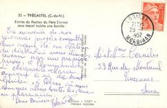 CPM Tregastel C du N Entree du Rocher du Pere Eternel sous lequel habite une famille