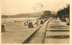 CPA Hendaye Basses Pyrenees La Plage le Casino 