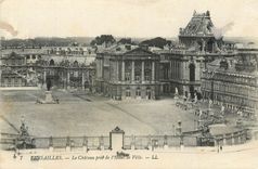 CPA Versailles Le Chateau pris de l'Hotel de Ville 