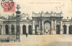 CPA Nancy Arc de Triomphe vu de la Place de la Carriere 