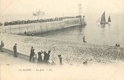 CPA Le Havre La Jetee Phare Bateaux