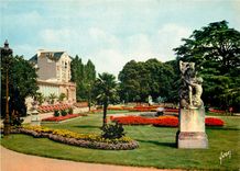 CPM Rennes Ille et Vilaine Les Jardins du Thabor 