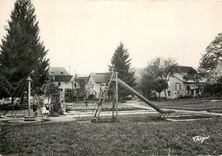 CPM Haute Vienne Saint Yrieix la Perche Jardin d'Enfants 