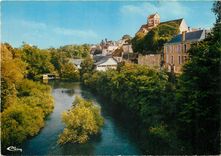 CPM La Roche Posay Vienne Vallee de la Creuse le vieux moulin l'eglise fortifee le Val de Creuse 