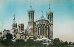 CPM Lyon Les Tours de la Basilique Notre Dame de Fourviere