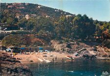 CPM La Cote d'Azur Varoise Les Calanques des Issambres Var Une Plage 