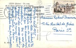 CPM Lyon Rhone Un coin de la Place Bellecour et le bassin 