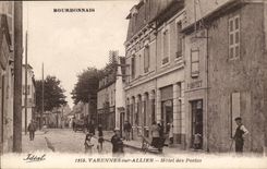 Bourbonnais- Varennes on-Alliers Hotel of the Stations-CPA