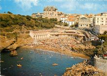 CPM Biarritz Basses Pyrenees La Plage du Port Vieux 