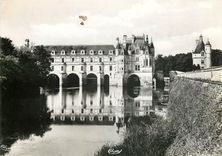 CPM Saint Servan (Ille et Vilaine) sur Mer la Tour Solidor et le Prt