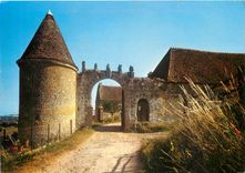 CPM Manoirs du Perche Domaine de la Moustiere (XVe s) A Boissy Maugis (Orne)