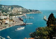 CPM Nice L'Entree du Port et le Mont Boron 