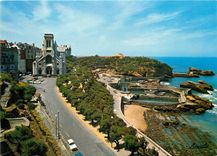 CPM Biarritz BP Le Port des Pecheurs et l'Eglise Sainte Eugenie 