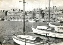 CPM Saint Malo Cite Corsaire Le Bassin des Yachts 