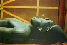 CPM Le Musee Egyptien Le Caire Statue de Thotmes 