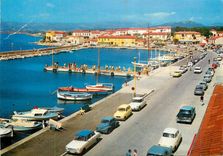 CPM La Cote d'Azur Varoise Le Brusc Var Le Port 