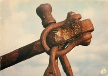 CPM En se promenant sur le Port Ancre