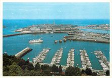 CPM St Malo (I et V) La ville Close et le Port de Saint Servan