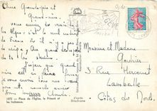 CPM Megeve Place de l'Eglise le Prieure et les Traineaux