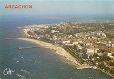 CPM Arcachon Vue generale sur les Plages et les Jetees 