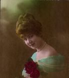 Fantasy - Woman - Glamor Girl with saucy spalling hammer CPA