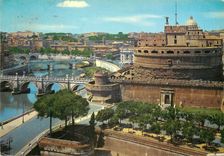 CPM Roma Chateau St Ange et Ponts sur le Tibre