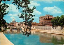 CPM Roma Promenade le long du Tibre et Chateau Saint Ange