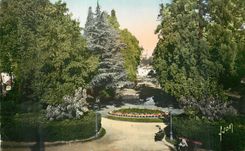 CPM Chatellerault Vienne Le Jardin Public