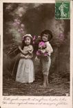 CPA Fantasy Cette vain sheaf and these most beautiful flowers of two children are faithful messengers