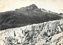 CPM Montagnes Grotte du glacier du Rhone
