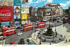 CPM Piccadilly Circus London Coca Cola