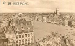 CPM Ypres Panorama de la Grand Place 
