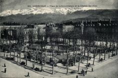 Isere - Grenoble - Place of the Constitution and the Alpine range - CPA