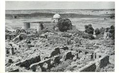 CPM Delhi with the remains of the fort