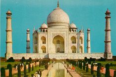 CPM Taj Mahal Agra Built in pure white marble by Emperor Shah 