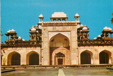 CPM Agr Akbars Tomb Sikandra 