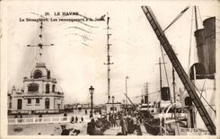 Le Havre CPA Le semaphore les remorqueurs a la jetee
