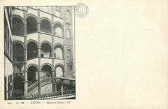 CPA Lyon Maison Henri IV