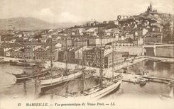 CPA Marseille vue panoramique du vieux port Bateaux
