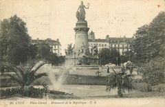 CPA Lyon place carnot monument de la republique