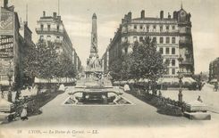 CPA Lyon La Statue de Carnot