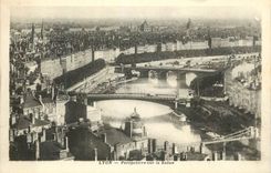 CPA Lyon Perspective sur la Saone