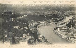 CPA Lyon Panorama Cote Nord Ouest vue prise de l Ascenseur de la Tour de Fourviere 