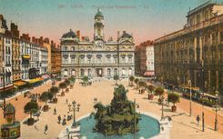 CPA Lyon Place des Terreaux Tramway