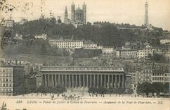 CPA Lyon Palais de Justice et Coteau de Fourviere Ascenseur de la Tour de Fourviere 