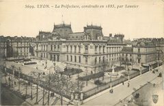 CPA Lyon La prefecture par Louvier 