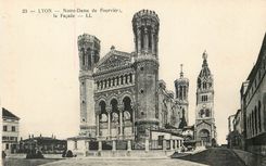 CPA Lyon Notre Dame de Fourviere la Facade 
