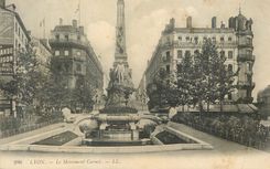 CPA Lyon Le Monument Carnot 