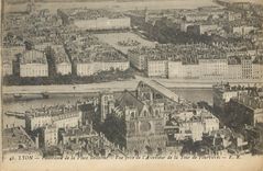 CPA Lyon Panorama de la Place Bellecour Vue prise de l Ascenseur de la Tour de Fourviere 